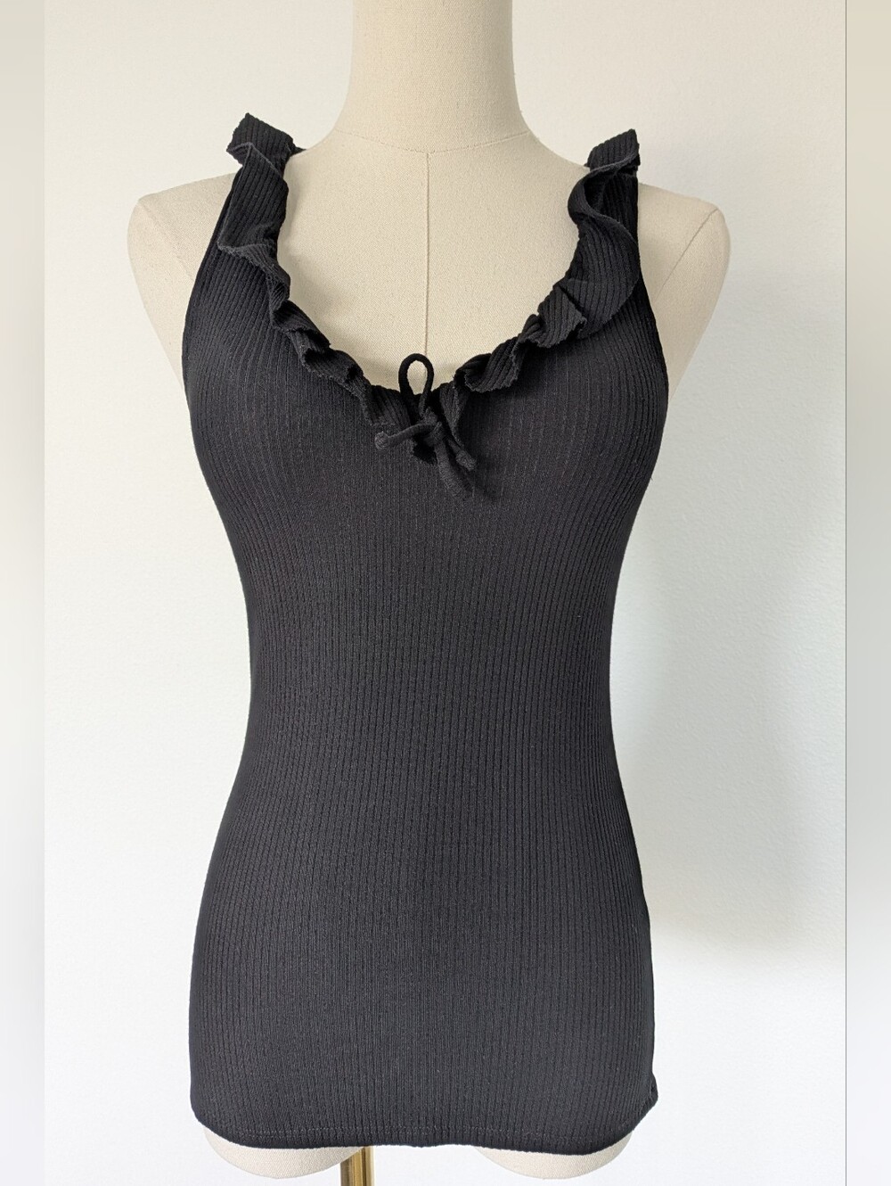 Reformation Ribbed Ruffle Tank - Picture 6 of 6